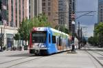 UTA, South Salt Lake. Siemens S70 (Nr.1104B) in Salt Lake City zwischen Gallivan Plaza und City Center. (29.7.2013)