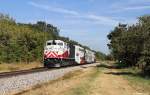 TRE 121 (EMD F59PH) mit Zug 2933 am 06.10.2015 in Bell, Texas.