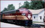 F7B 4268 der Conway Scenic Railroad in Boston & Maine Farbschema.