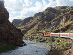 Royal Gorge Train in der Arkansas River Schlucht am 16.9.2017