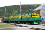 Beim Spaziergang durch das St�dtchen Skagway entdeckt: diese drei Dieselloks warten auf ihren n�chsten Einsatz. Skagway, 22.7.2012