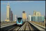 Tw 5031 der Metro Dubai nahe der Station Internet City.