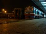 Am 17.12.2012 stehen mehrere Nachtzüge in Richtung Saigon im Bahnhof von Hanoi.