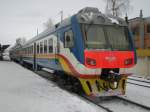 Auch in Weißrußland tut sich etwas in Sachen moderner Bahn. Dieser fast nagelneue Triebwagen stand am 31.12.2008 um 11:53 Uhr im Bahnhof Gomel. Im Depot standen noch 2 weitere Züge des gleichen Typs. Sie fahren im Regionalverkehr rund um Gomel. Dieser hier kam aus Krawtschowka. 