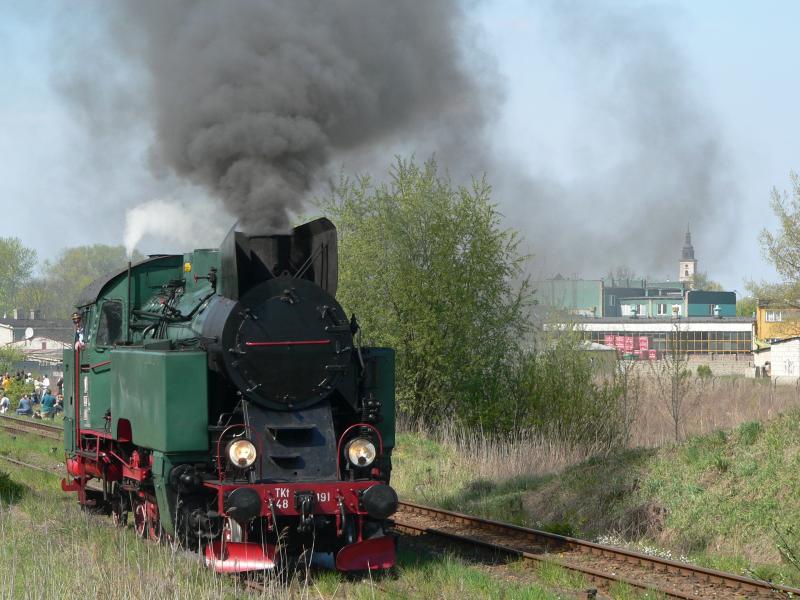 Tkt 48 191 auf der Dampflokparade am 30.4.2005 in Wolsztyn.