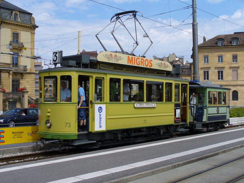 TN - Triebwagen Be 2/2 73 mit Olteimer Personenwagen B 1 am Endbahnhof in Neuchtel bei einer Publikumsfahrt am 10.06.2007