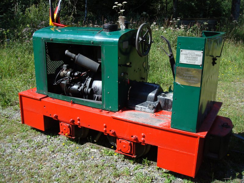 Torfbahn im Wurzacher Ried, Diesellok der Firma Hermann Hald in
Stuttgart 600mm Spur,
Aug.2008