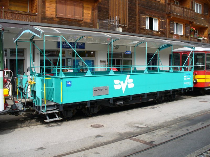 TPC / BVB - Freiluft Personenwagen By 88 im Bahnhof von Villars 29.07.2007