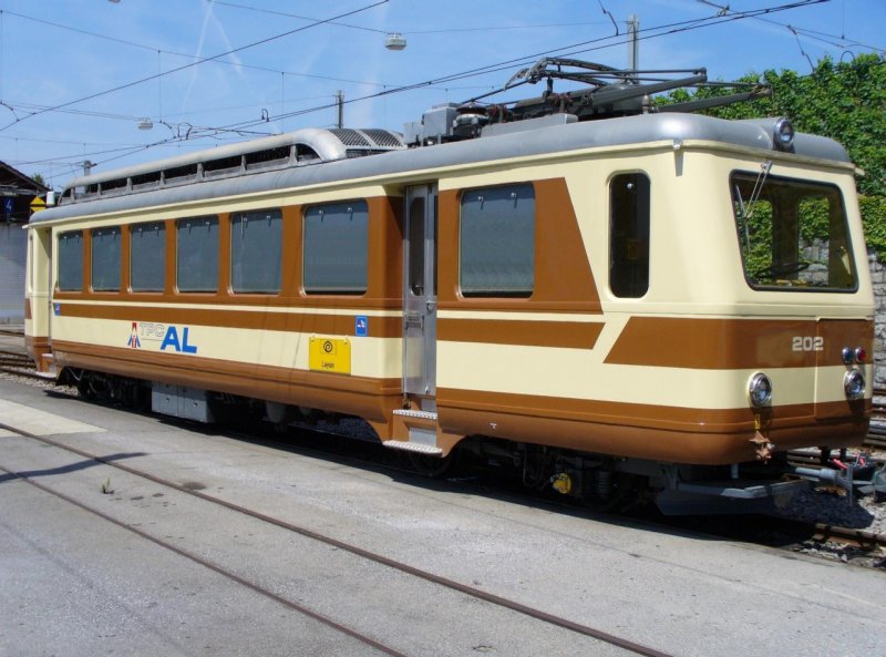 tpc - Zahnradtriebwagen Beh 2/4 202 der( AL = Aigle – Leysin .. 1000 mm.. TPC  Gruppe)vor dem Depot in Aigle nach dem Umbau zum Beh 2/4 202 ( Entfernung des Gepckabteil zu Gunsten eines Personenabteil damit der Triebwagen Vielseitiger einsetzbar ist unter anderem auch fr die Tglichen Schlerzge )Bild vom 01.04.08 ( Kleiner Aprilscherz von mir den Triebwagen gibt es so nicht :-) )