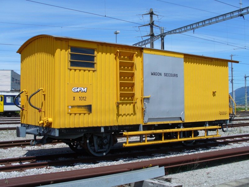 tpf -    WAGON SECOURS   X 1012 im Werksttteareal von Bulle am 24.06.2007