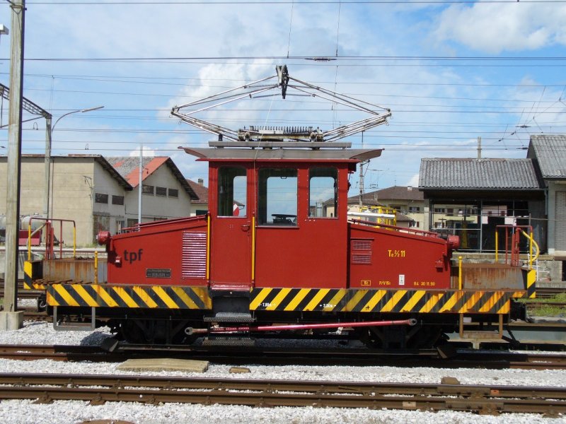 tpf - Rangierlok Te 2/2  11 im Bahnhof von Bulle am 29.07.2007