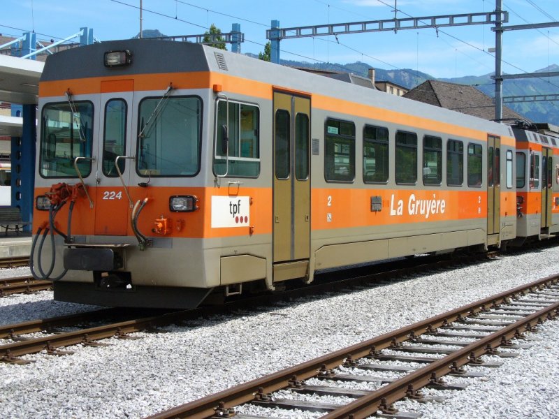 tpf - Steuerwagen Bt 4/4 224 im Bahnhof von Bulle am 24.06.2007