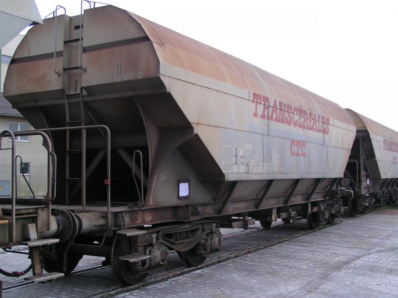 TRANSCEREALES C.T.C. auf 81 BB  umgepinselt  zu sehen am Hafen Ennsdorf 2005-11-22