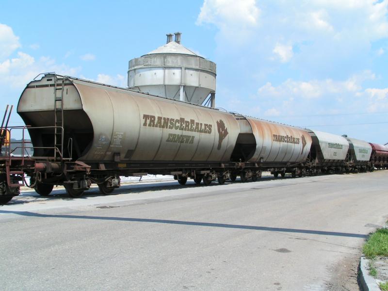 TRANSCEREALES (SNCF) bereitgestellt zur Beladung von Weizen; Hafen Ennsdorf 2006-06-14