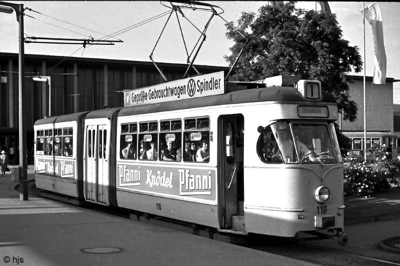 Triebwagen 118 am Hauptbahnhof (20. Juni 1965)
