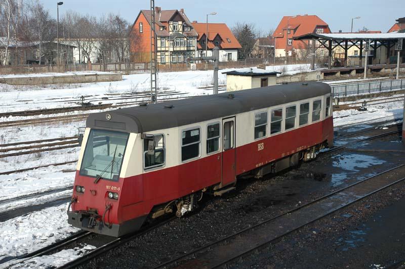 Triebwagen 187 017-9 ins BW Wernigerode. 14.02.06