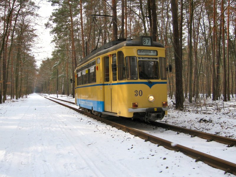 Triebwagen 30 der Woltersdorfer Strassenbahn im Winter 2006