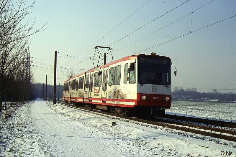 Triebwagen 360 nahe Obernette (27. Januar 2006)