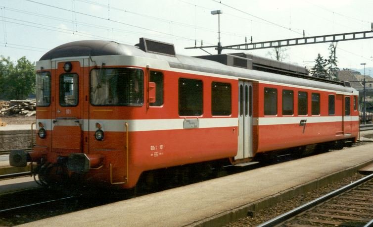 Triebwagen BDe 4/4  101 im Bahnhof von Porrentruy im Juni 1984