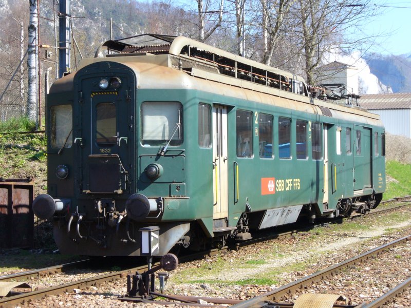 Triebwagen BDe 4/4 1632 abgestellt im Bahnhofsareal von Balsthal am 06.04.2007