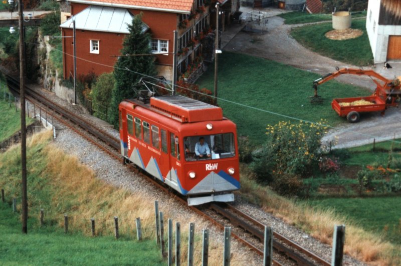 Triebwagen BDeh1/2 1 der RhW (Rheineck-Walzenhausen) am 28.9.1996 bei Walzenhausen.