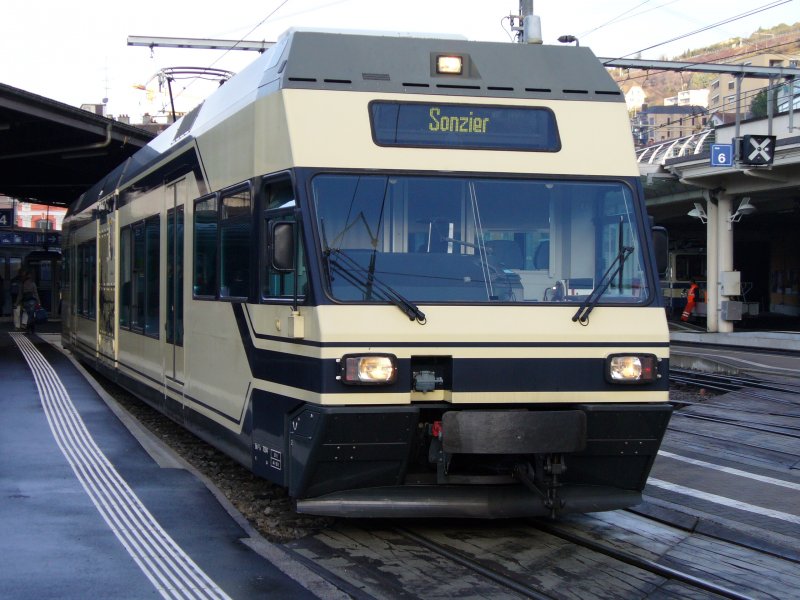 Triebwagen Be 2/6 7004 im MOB Bahnhof von Montreux am 31.12.2006