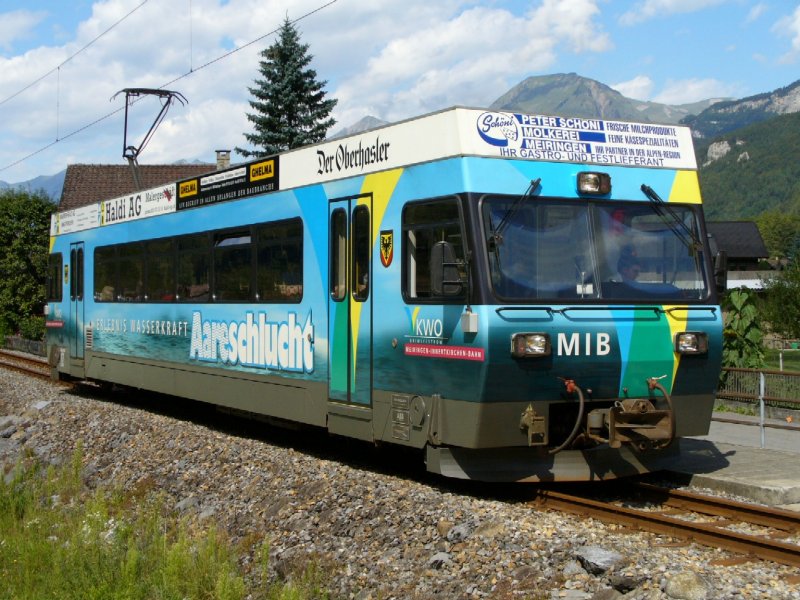 Triebwagen Be 4/4 8 der Schmalspur Bahn..MIB = Meiringen Innerkichen Bahn..Foto vom  19.08.2006