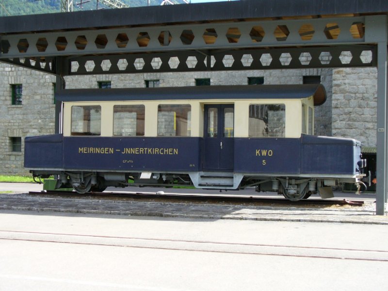 Triebwagen Denkmal CFa 2/2 5 der MIB = Meiringen Innerkich Bahn in Innerkirchen am 19.8.2006