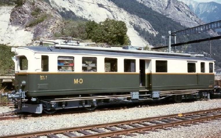 Triebwagen der MO = Martigny - Orsires Bahn De 4/4  4 im Oktober 1984