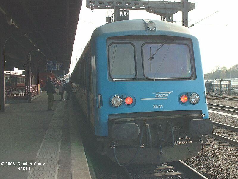 Triebzug 8541 am 14.04.2003 in Strasbourg HbF.