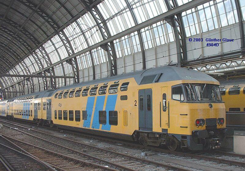 Triebzug DD-AR 7800 (Steuerwagen) am 13.05.2003 in Amsterdam Centraal