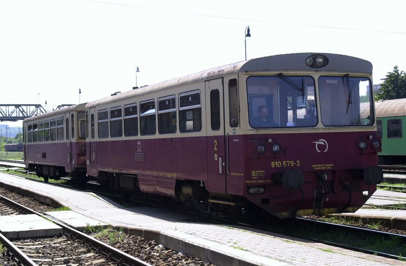 Triebzug mit der der Betriebsnummer 810 579-3 fotographiert in Nitra am 06.09.2006
Bahngesellschaft ZSR