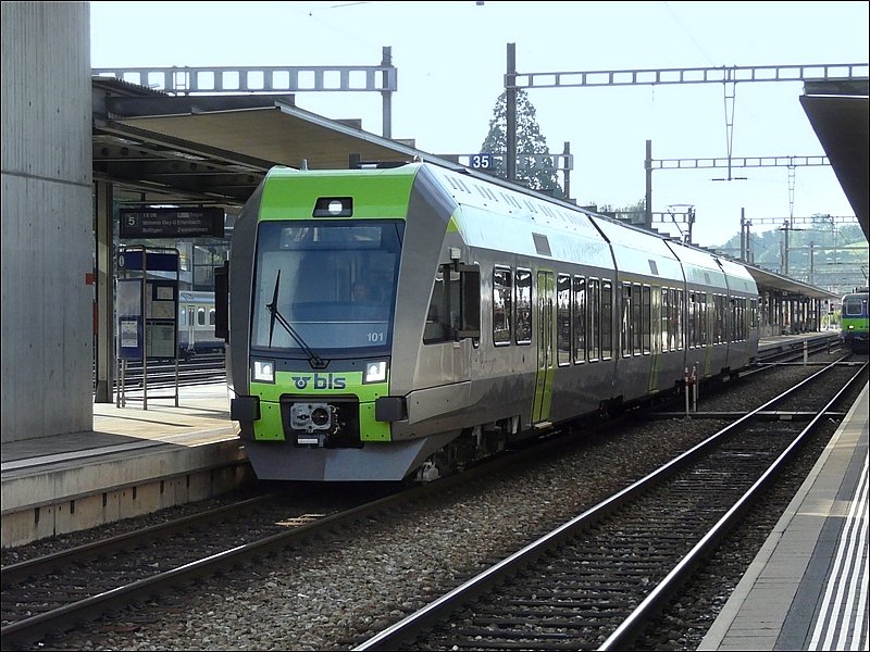 Triebzug RABe 535 101  Ltschberger  fotografiert bei einer Testfahrt im Bahnhof von Spiez am 29.07.08. (Jeanny)