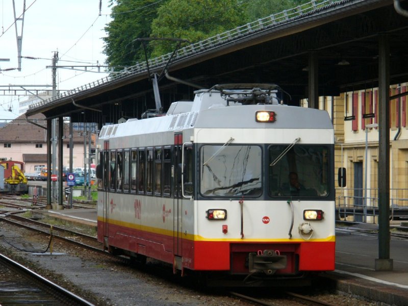 trn /CMN - Triebwagen BDe 4/4  7 im Bahnhof von La Chaux de Fonds am 08.07.2007