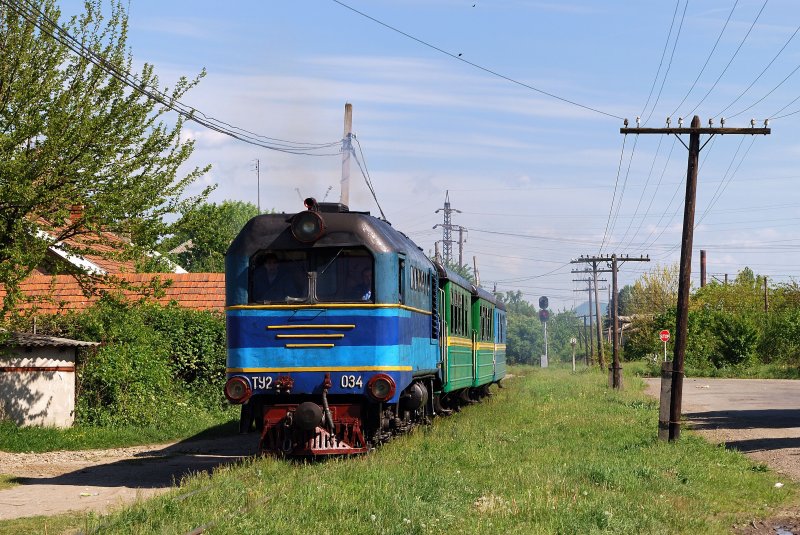 TU2 - 034 mit dem 6608 in Vinogradiv (07.05.2008)
