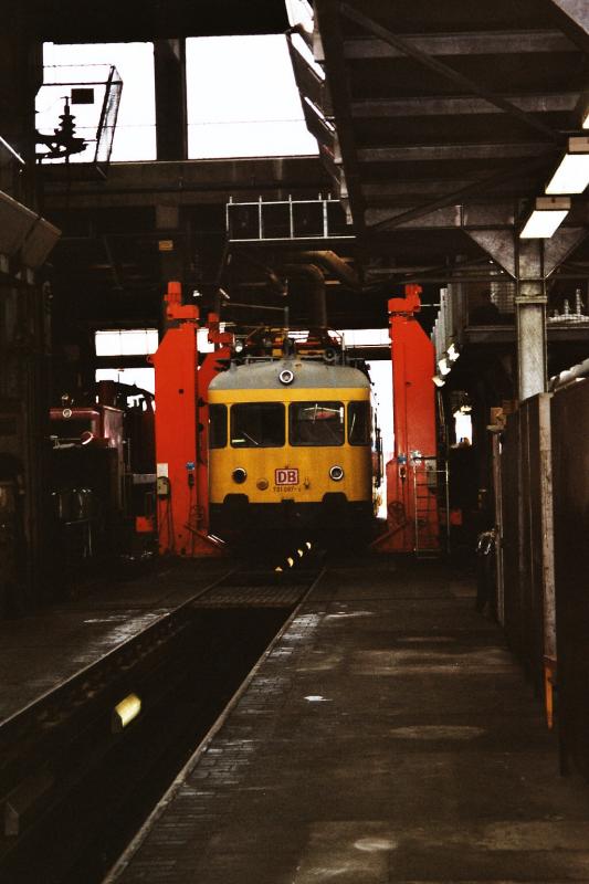 Turmtriebwagen 701 087 am 4.8.04 in Der Werstatt des Bh saarbr�cken.