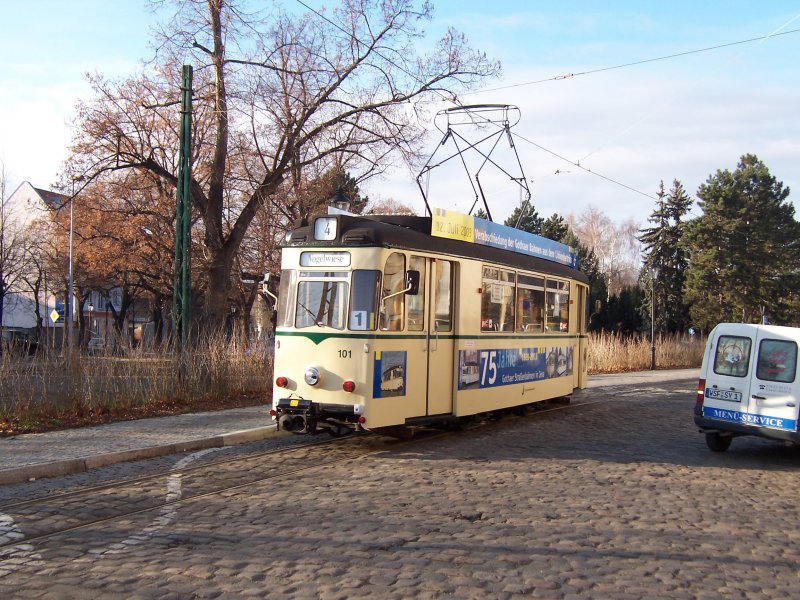 TW 101 als Linie 4 unterwegs zum Hbf. 29.12.2007