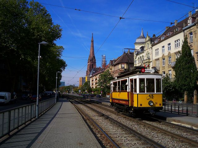Tw 14 (Baujahr 1899) beim Gottesauer Platz. Aufgenommen am 3.10.2009