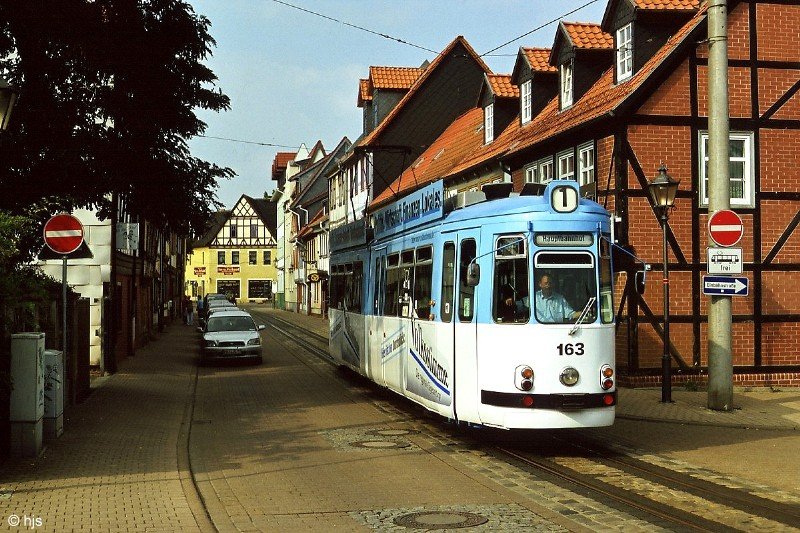 Tw 163 (ex Freiburg 115) in der Gr�perstra�e (7. September 2004)