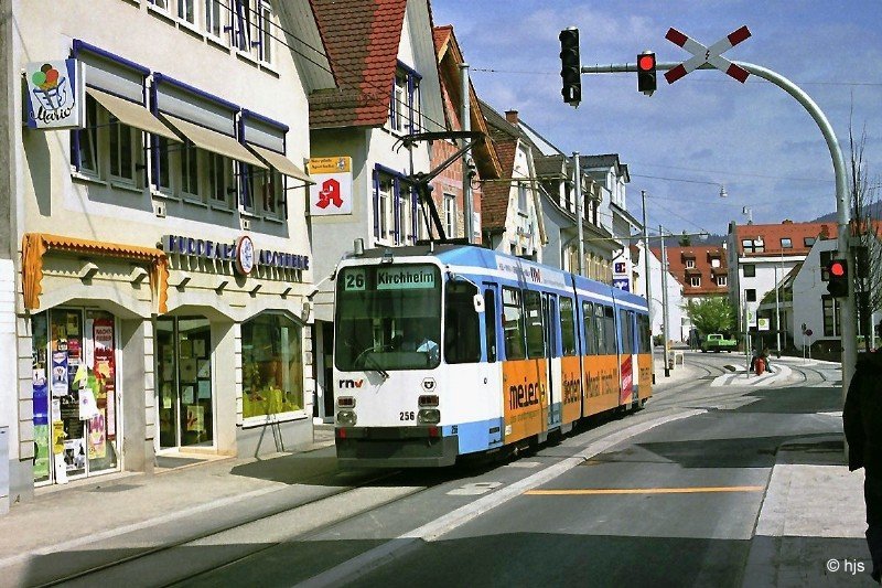 Tw 256 auf der Neubaustrecke in Kirchheim (10. April 2007)