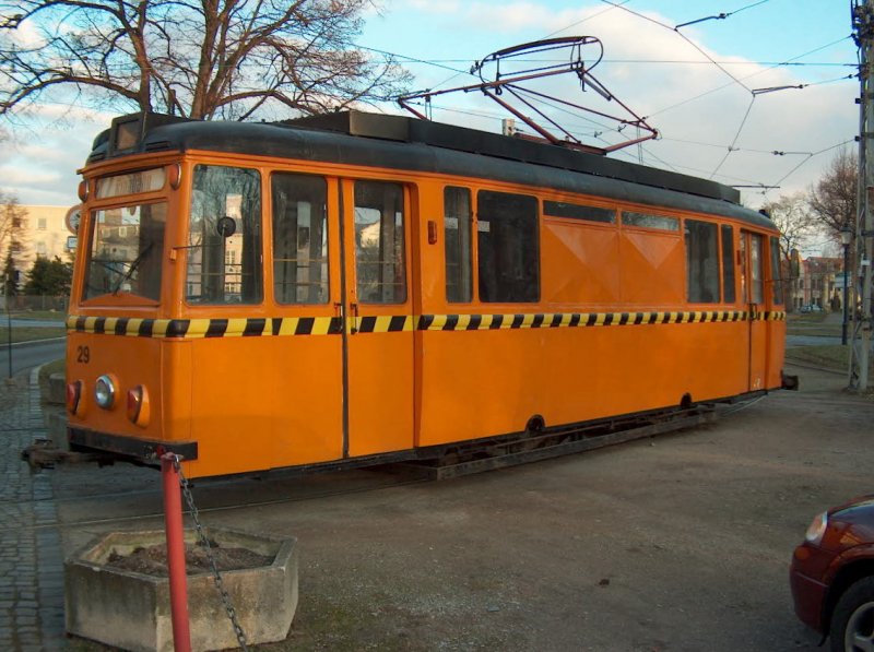 Tw 29 vor dem Depot am Postring in Naumburg; 16.02.2008