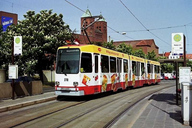 Tw 370 (H) Wodanstra�e (7. Mai 2003)