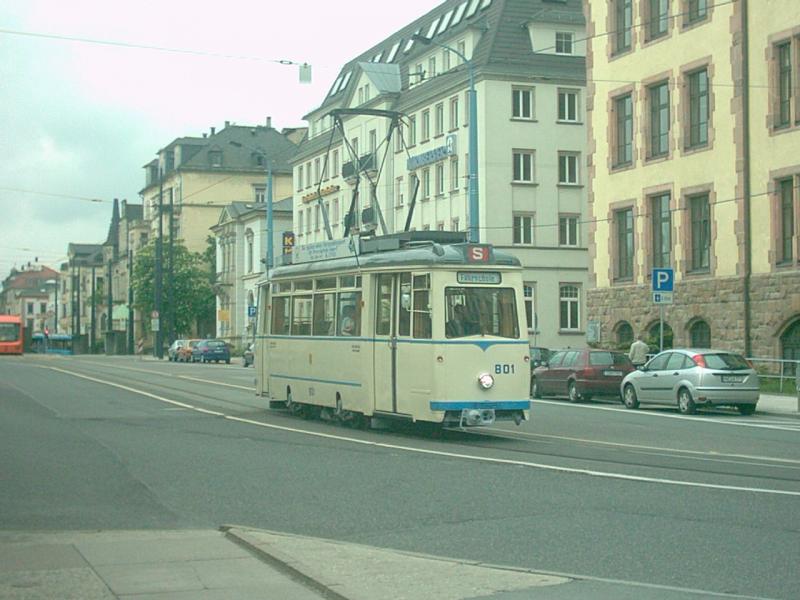 TW 801 vor der TU Chemnitz