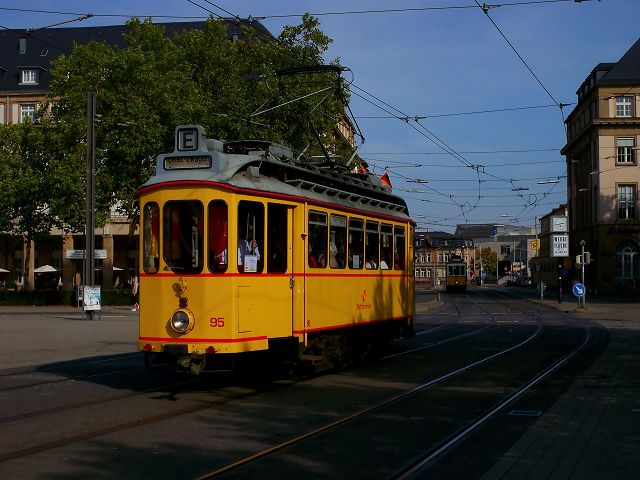 Tw 95 am Hauptbahnhof. Aufgenommen am 3.10.2009