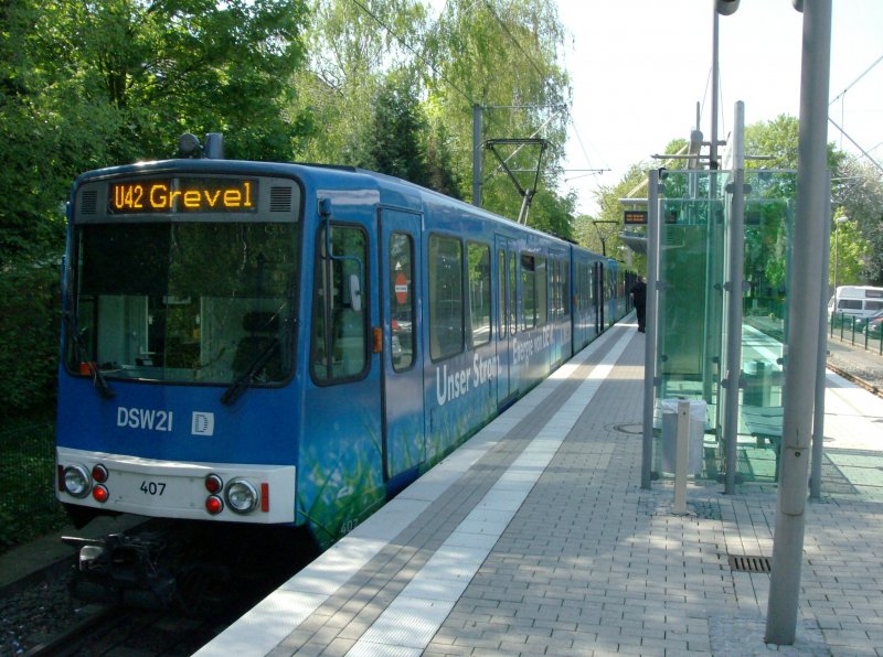 TW407(Dsw21) an der Endhaltestelle Grotenbachstrae am 20.04.09
