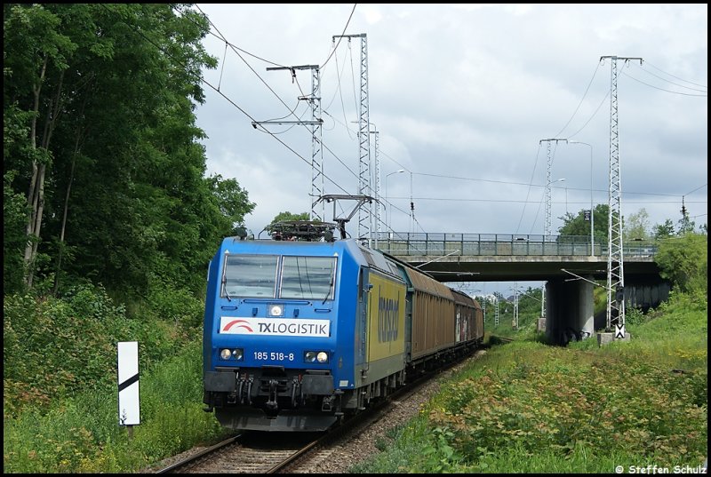 TXL 185 518 Transpeed kurz nach dem verlassen des Rostocker Seehafen auf dem Weg nach Italien. Aufgenommen am 28.06.09 bei der druchfahrt des Hp Rostock Kassebohm. 