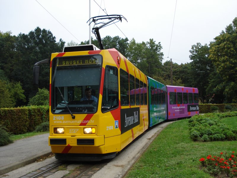 Typ 2100, linie 7 auf die Hilfsendhaltestelle Maksimir.