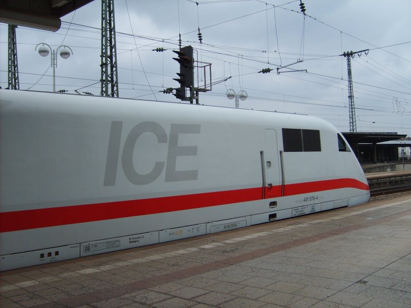 Tz eines ICE 1. Karlsruhe, 27.02.09 
