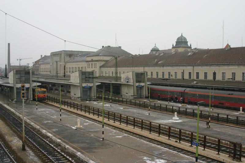 berblick ber den Bahnhof Gyr. (7.2.2006)