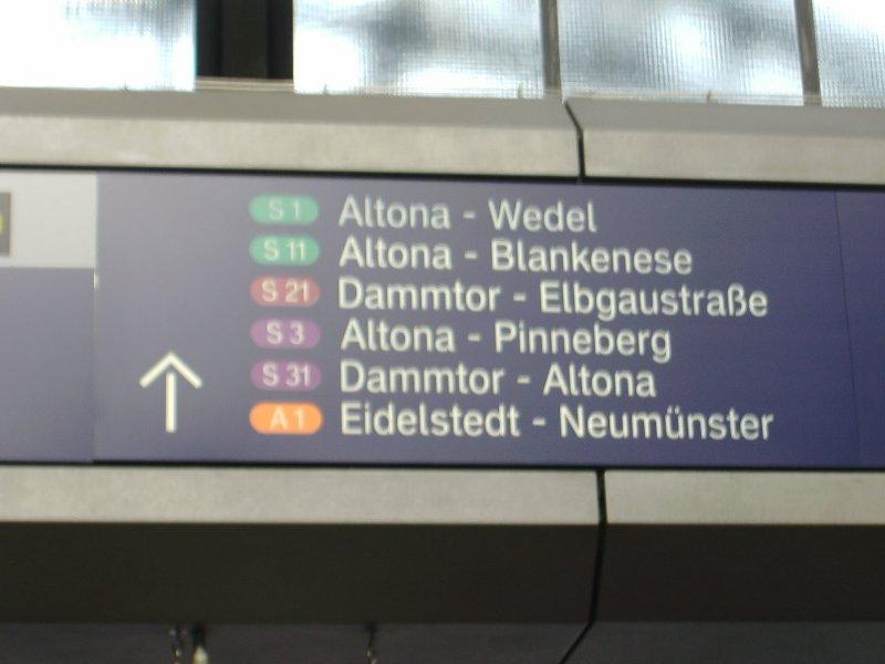 bergang zur S- und A-Bahn im Hamburger Hauptbahnhof